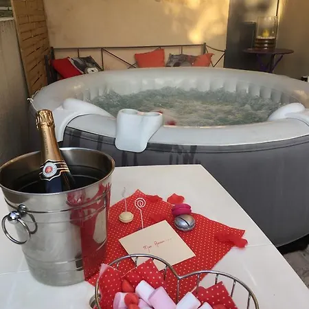 Romantique Avec Prive *